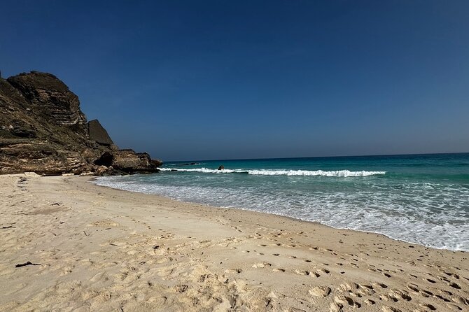 Full-Day Private Salalah West Tour With Lunch - Key Highlights