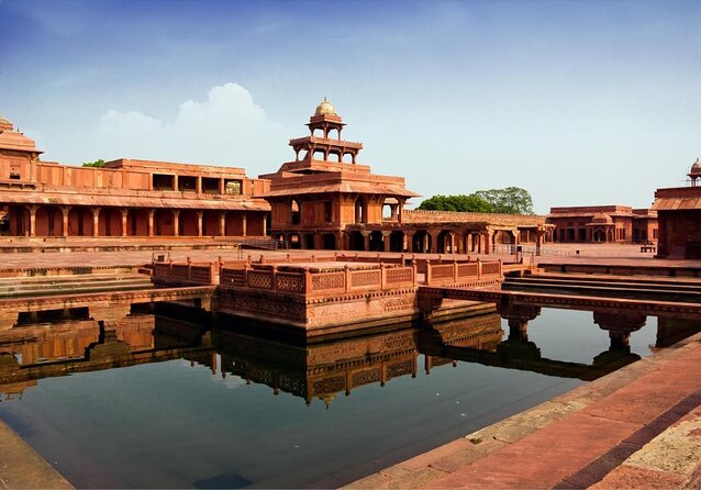 Full-Day Taj Mahal, Red Fort, and Fatehpur Sikri Tour From Agra