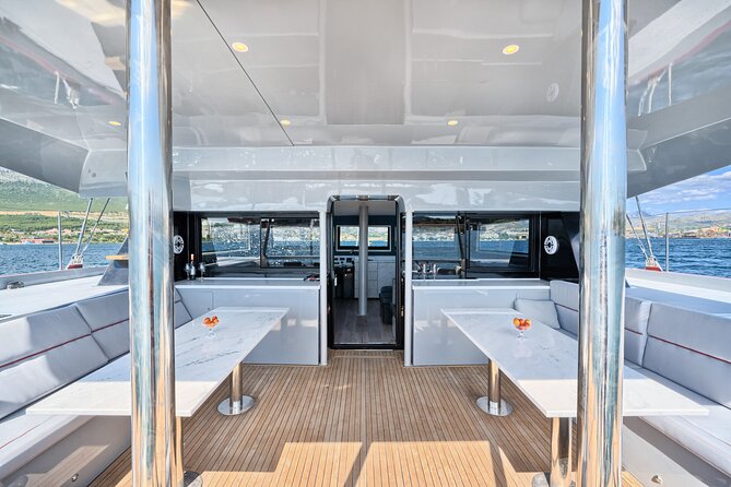 Funchal: Luxury Catamaran Sunset Cruise Open Bar - Included Amenities