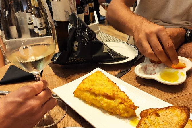 Gastronomic Bike Tour Through Las Palmas at Night - Culinary Delights