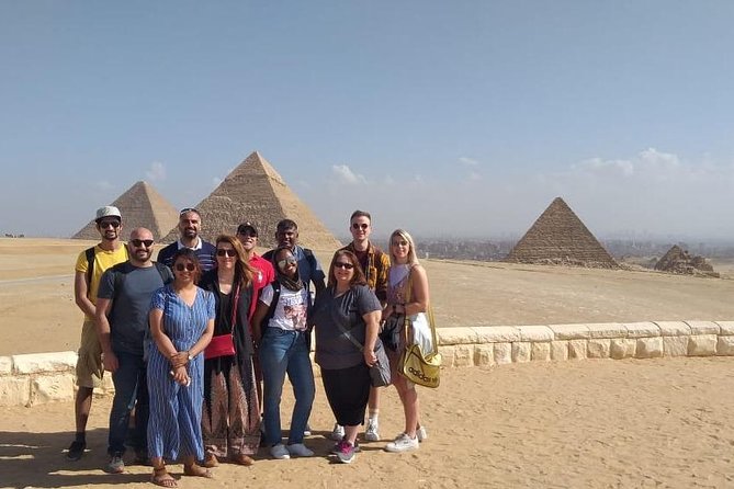 Giza Pyramids & Egyptian Museum: Camel Ride and Lunch Experience