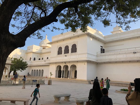 Guided Chittorgarh Fort Day Tour From Udaipur With Lunch