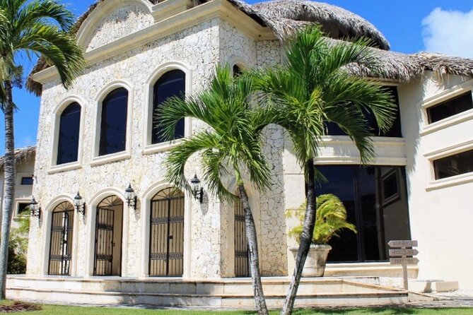 Guided Tour to Don Lucas Cigars Factory and Souvenirs Store - Tour Overview