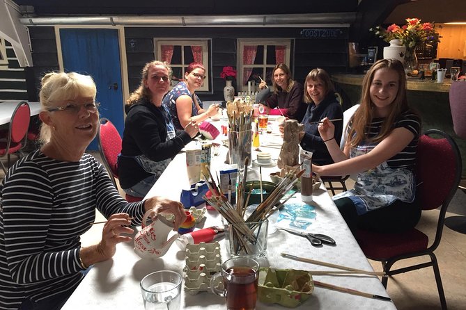 Half-Day Workshop Ceramic Painting in Katwoude - Taking in Dutch Culture