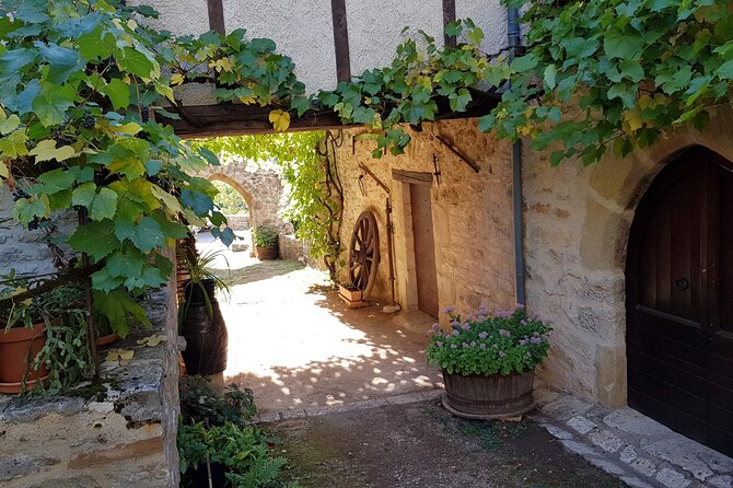 Hike to Discover the Most Beautiful Villages of France of the Dordogne Valley : Loubressac and Autoire - Overview of the Dordogne Valley
