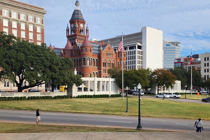 Historic Dallas Downtown Solo Self Guided Walking Tour - Tour Overview and Features