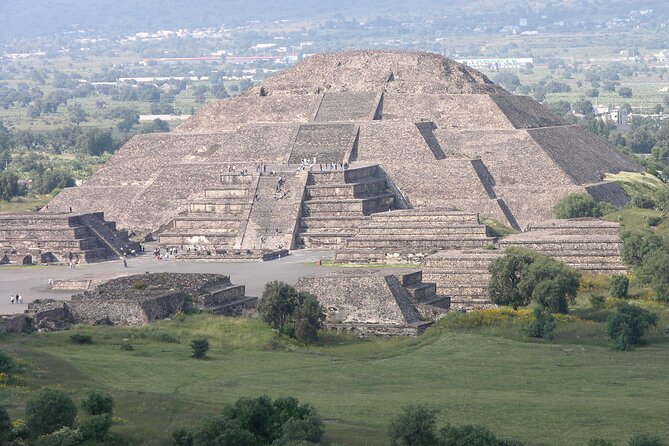 Historical Downtown Mexico City & Teotihuacan Pyramids Mezcal Tasting - Inclusions