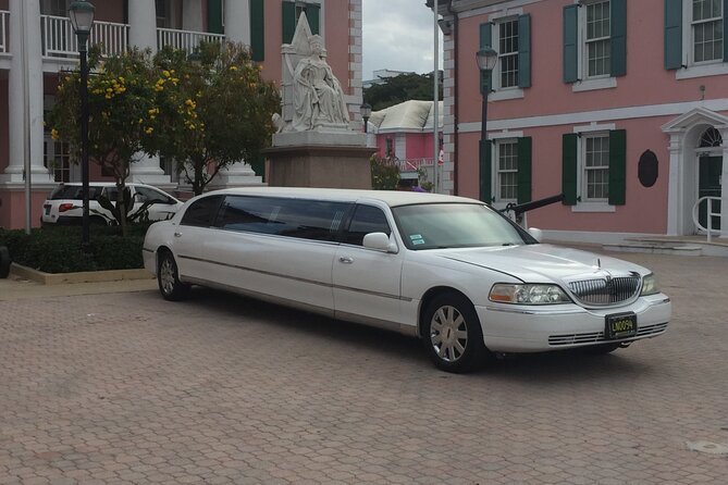 Hollywood Limo Services. Hurry up Come One Down to Get the Bahamian Vegas Treat