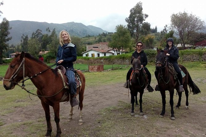 HORSE RIDING – Panoramic Mountain View in Private – CORDILLERA BLANCA