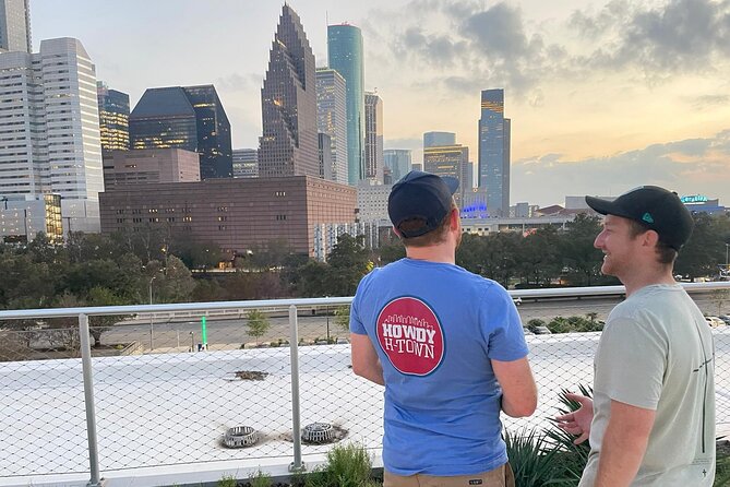 Howdy H-Town Street Art & Small Bar Tour - Exploring Downtowns Iconic Bars