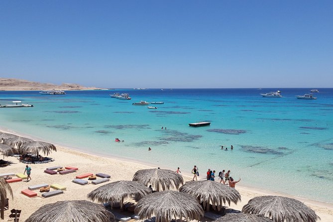 Hula Hula Island Private Boat Snorkeling With Lunch – Hurghada