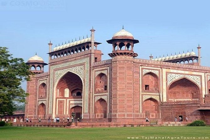 INDIA POPULAR TOUR ( Delhi – Agra – Jaipur – Delhi )
