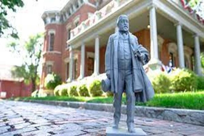 Indianapolis Ghosts: Haunts, Spirits, and Phantoms Walking Tour