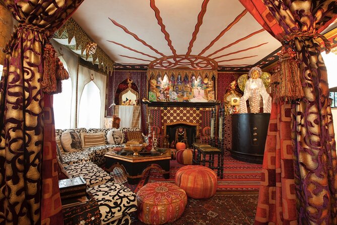 Into the Rabbit Hole: Indoor Tour at The Gregangelo Museum