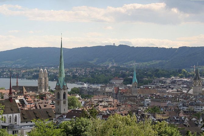 Introductory Walking Tour Of Zurich Including a 90 Min Lake Cruise - Pricing and Group Size