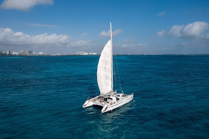 Isla Mujeres Plus by Albatros Catamarans