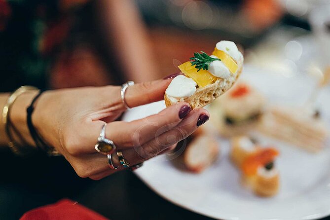 Istanbul Fine Dining Afternoon in 3 Historic Venues Private Tour - Historic Venues in Istanbul