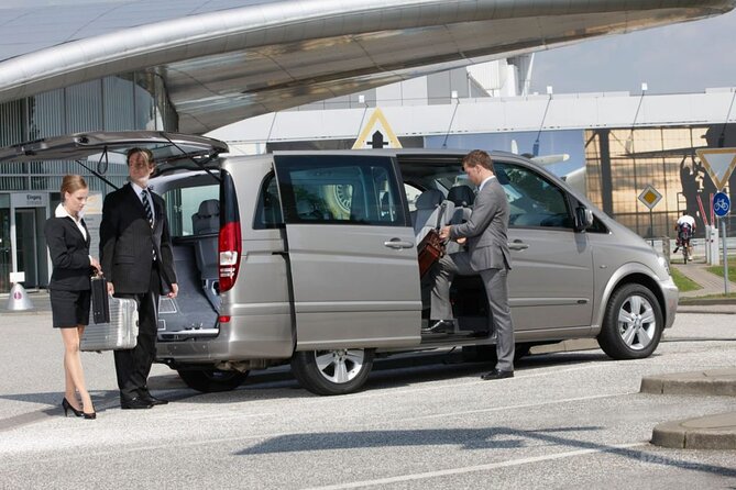 Izmir Airport Private Transfer Service