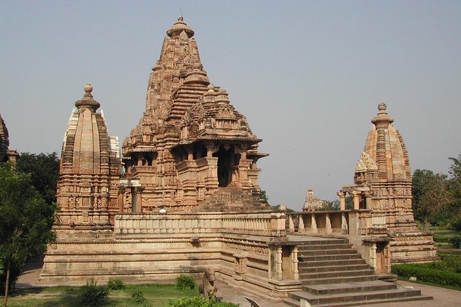 Khajuraho Tour From Delhi With a Overnight Train