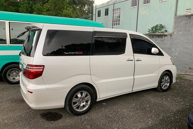 Kingston Round Trip Airport Transfers to Ocho Rios