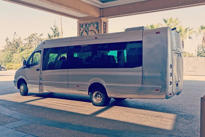 Larnaca Airport Private Transfers to Ayia Napa 1-15 Passengers