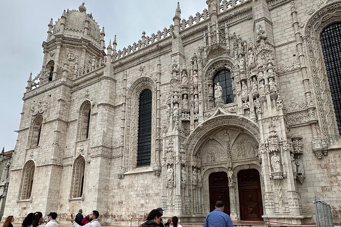 Lisbon Best City Highlights Private Tour