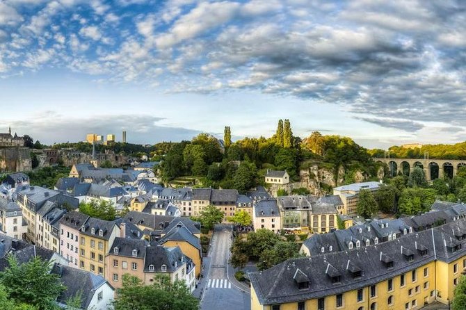 Luxembourg Private Transfer From Luxembourg City Centre to Luxembourg Airport