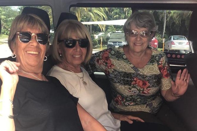 Luxury SUV Private Transfer R / T- Airport-Hotel-Airport- Puerto Morelos