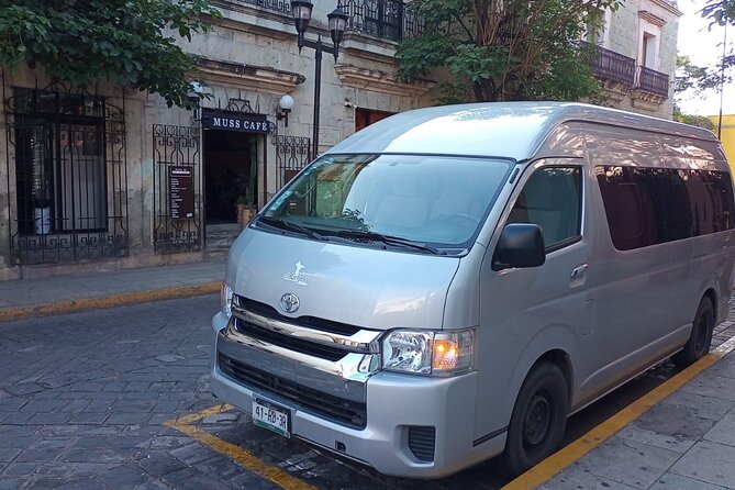 Luxury Transportation to and From Xoxocotlan Airport to Hotels - Service Details