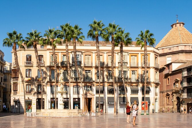 Malaga Highlights Exploration Game and Tour