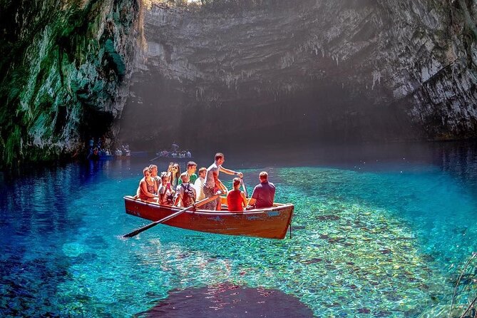 Melissani Lake – Drogarati Gave – Myrtos Foto Stop