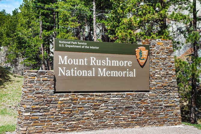 Mount Rushmore Self-Guided Walking Audio Tour