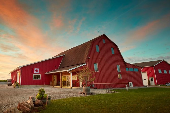 Niagaras Decadent Sparkling and Icewine Tasting