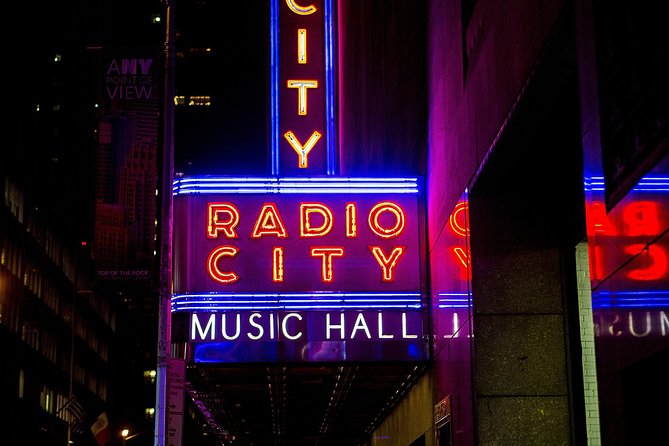 NYC: Radio City Christmas Spectacular & Times Square Meal