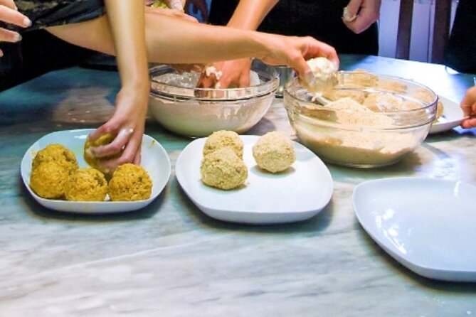 Oil, Wine and Cooking Class Activity in Sicily