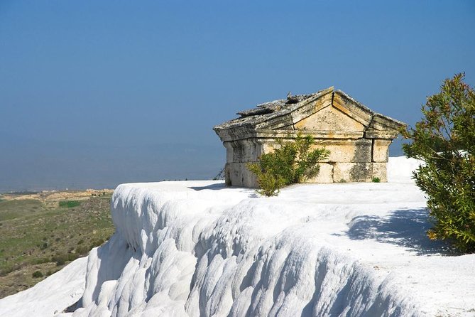 Pamukkale Hot Springs and Hierapolis Ancient City From Kemer