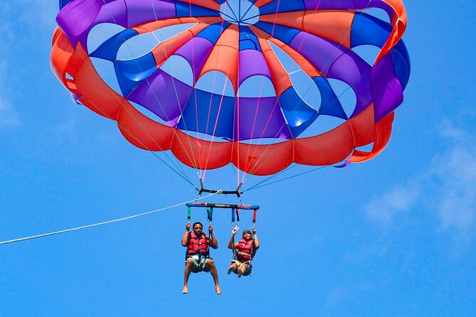 Parasailing Adventure in Aruba