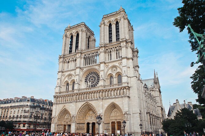 Paris on Your Own From Le Havre Port: Round Trip Bus Transfer