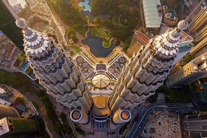 Petronas Twin Tower Skybridge View & Dining Experience Tour With Local Host