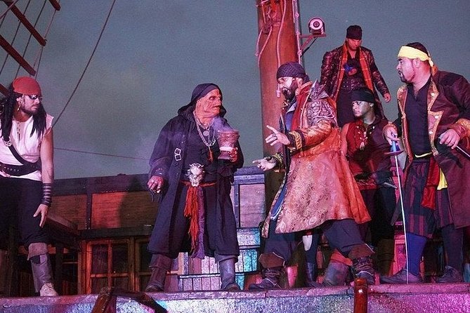 Pirate Show and Dinner on a Cruise in Puerto Vallarta