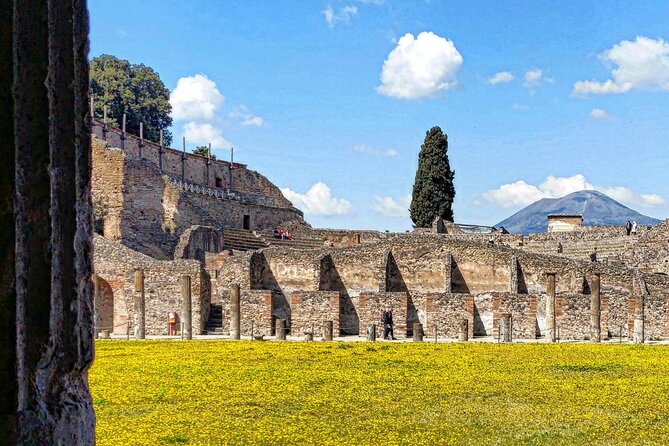 Pompeii Skip the Line With Specialized Guide at Sunset