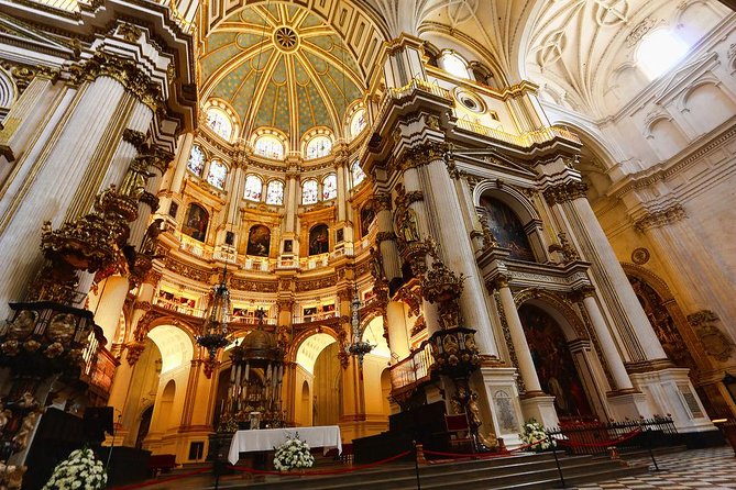 Private 3-Hour Walking Tour Granada (Incl. Tickets to Cathedral & Royal Chapel) - Tour Overview