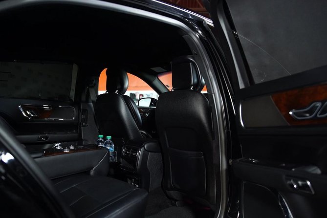 Private 4-Door Lincoln Limo Transfer Review