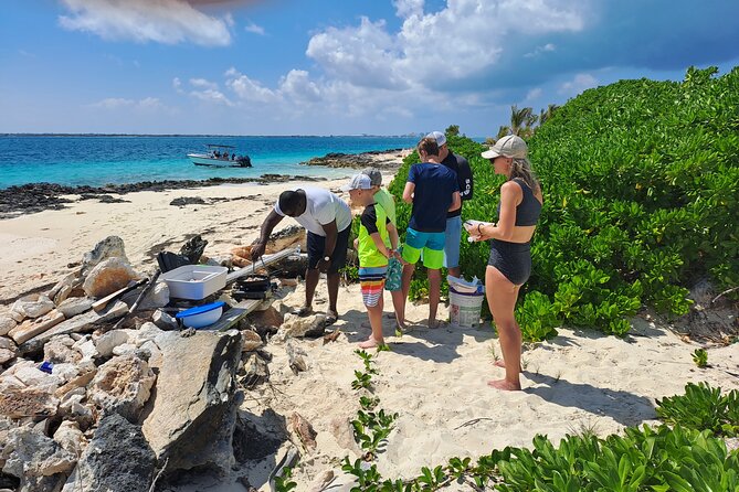 Private 4 Hour Rose Island Tour Snorkeling Fishing