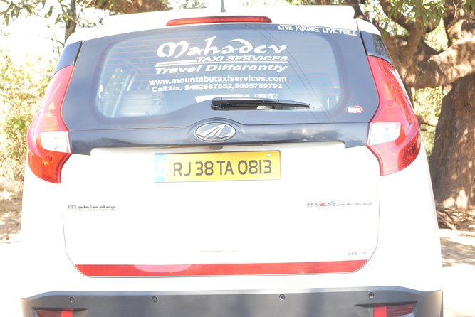Private A/c Transfer Udaipur To Mount Abu ( 6 Seat A/c Suv )