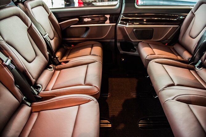 Private Arrival Transfer: From Basel Airport to Zurich City
