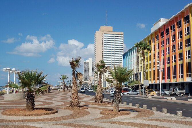 Private Arrival Transfer: From Ben Gurion Airport to Tel Aviv City Center