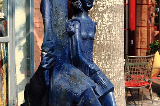 Private Beijing Art Tour Including Red Gate Gallery, 798 Art Zone and Guanfu Museum