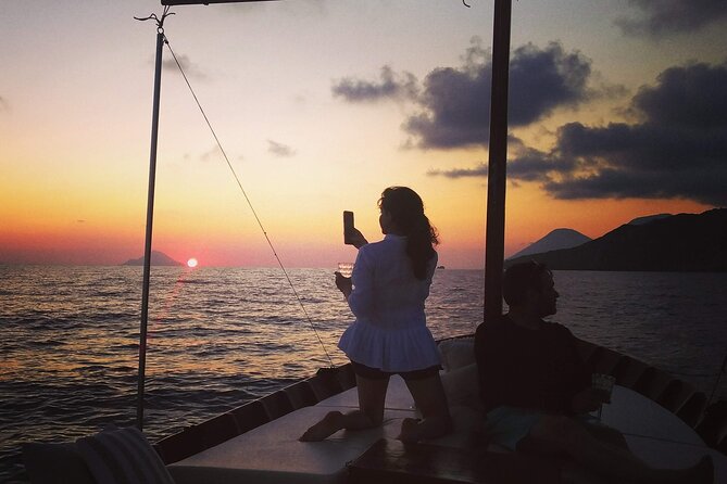 Private Boat Tour at Sunset to the Faraglioni of Lipari