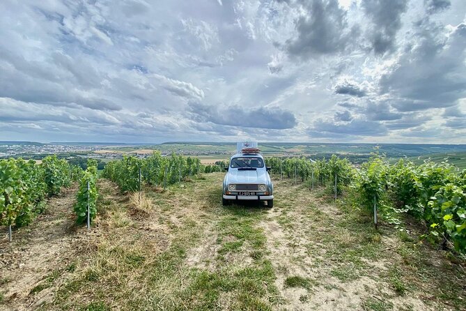 Private Champagne Experience in a Vintage Car From Epernay